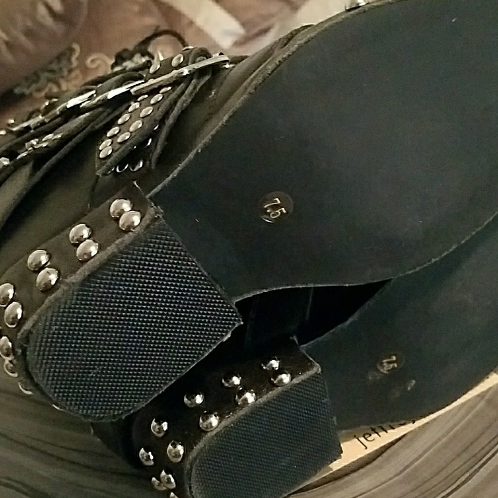 Jeffrey Campbell